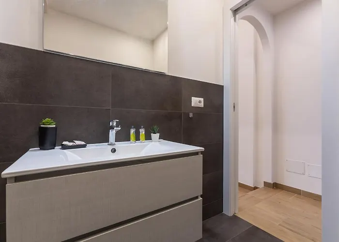 Guesthost - Bolognina Casa Nicolo' Apartment Bologna
