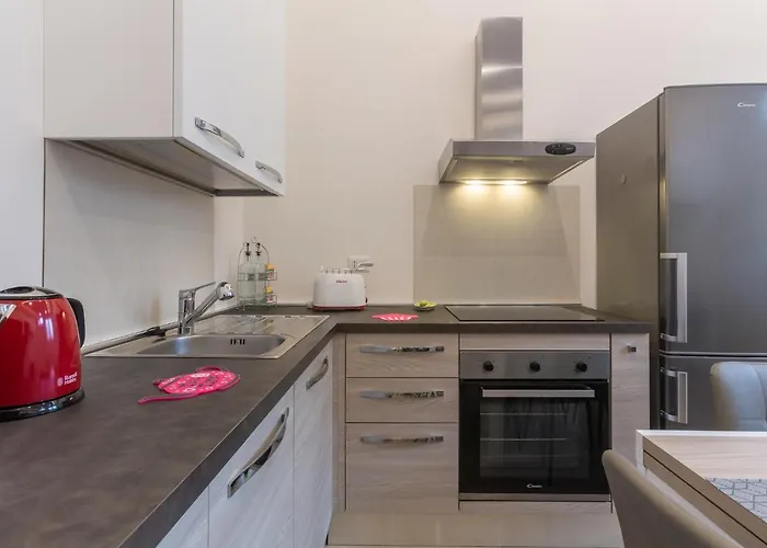 Guesthost - Bolognina Casa Nicolo' *